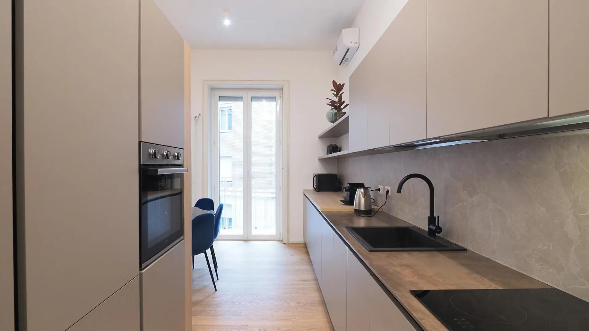 Missori Luxury Apartments Milánó