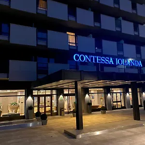 Una & Contessa Jolanda Milánó